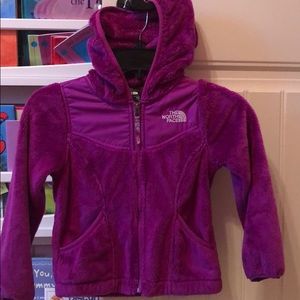 North face girls fleece. XXS with hood.